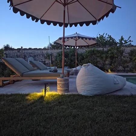 Domaine Ressource בית הארחה 4*